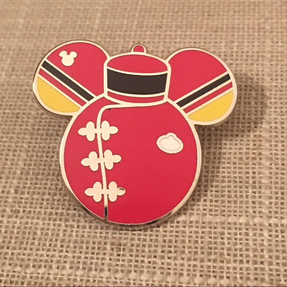 Disney Cast Member Pin Great Movie Ride